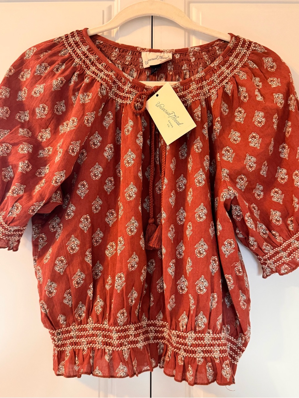 Universal Thread Rust Floral Embroidered V-Neck Peasant Blouse Puff Sleeve S